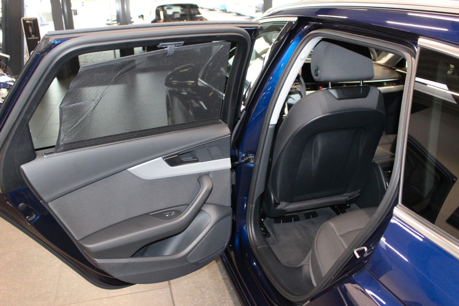 Fahrzeugabbildung Audi A4 40 TDI S tronic  Avant*Kamera*Navi*Ambiente.