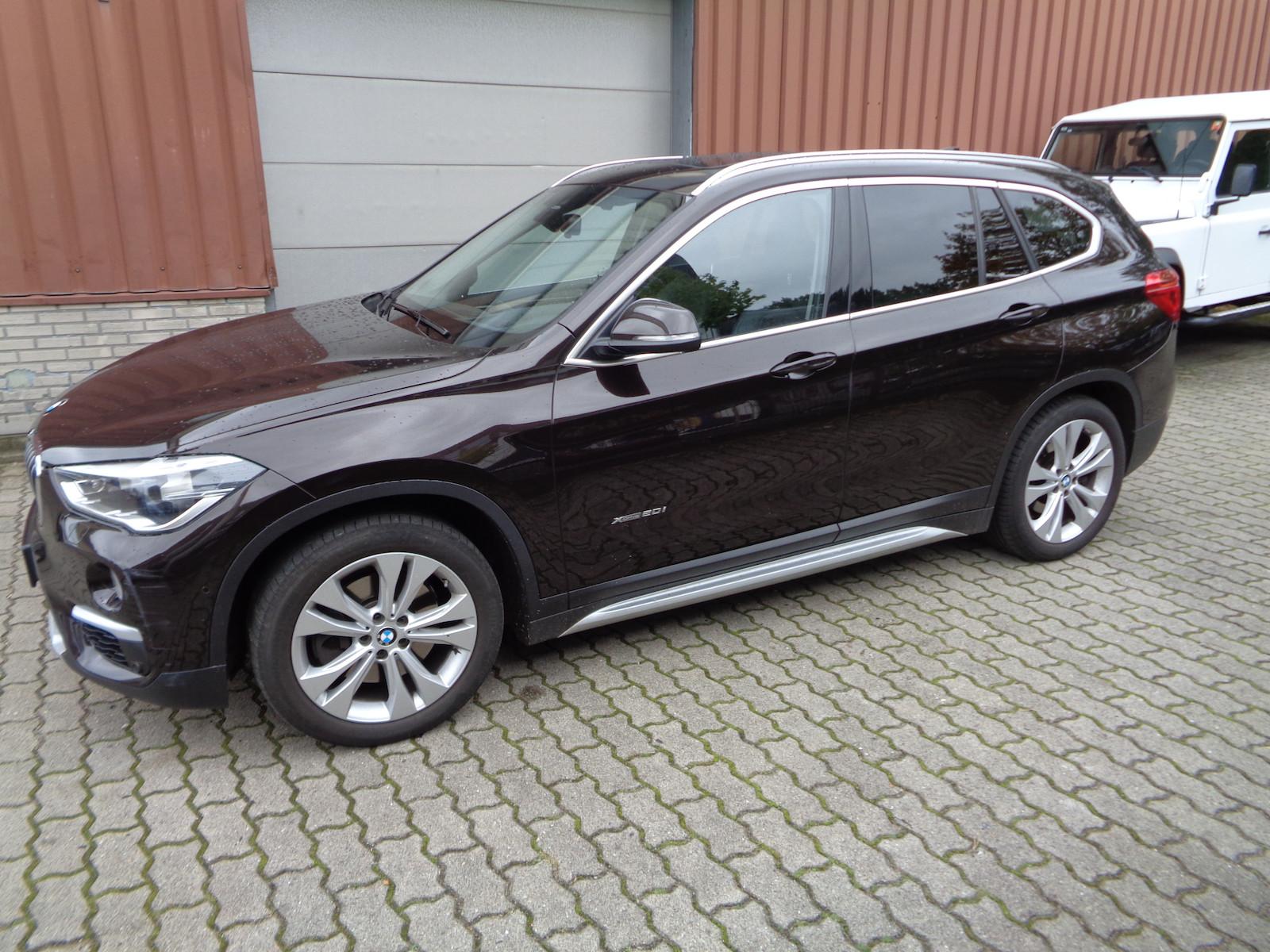 BMW X1 xDrive 20 i, Autom., Head-up, Panorama