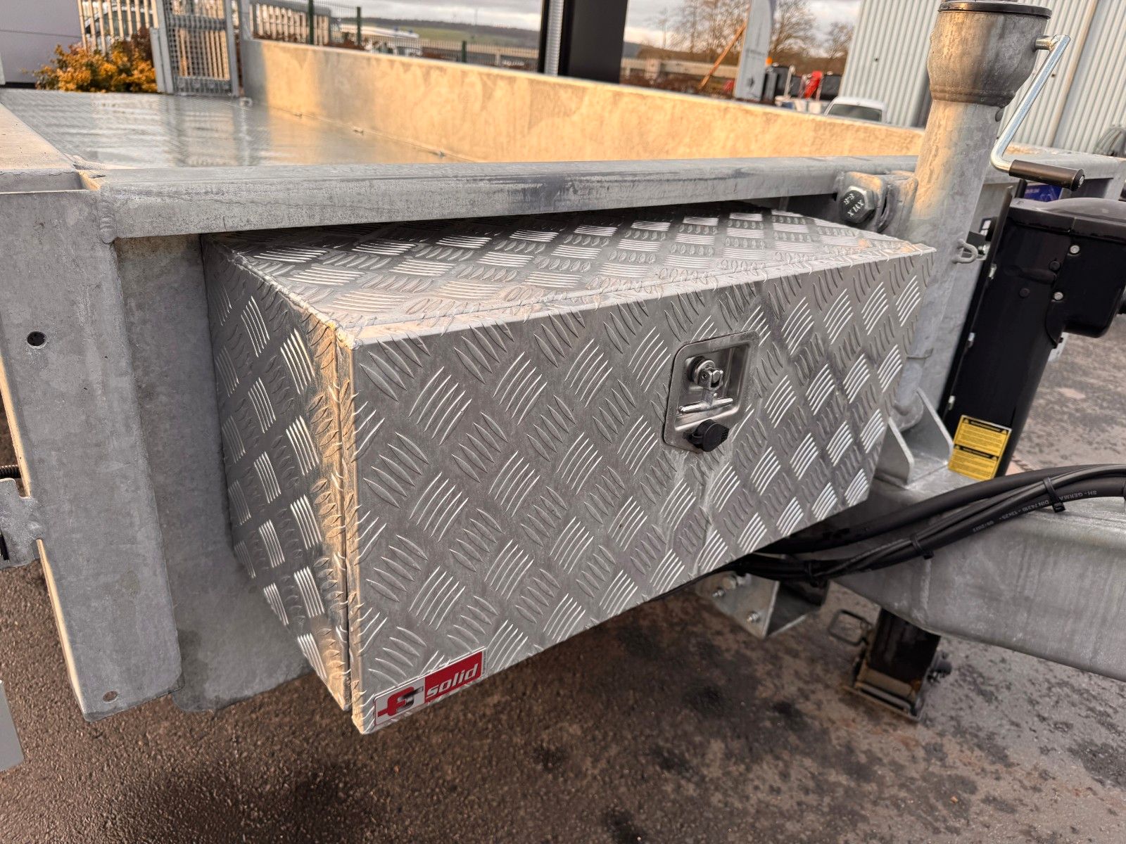 Fahrzeugabbildung Wörmann BauTL105.55/200 Rampen verzinkt