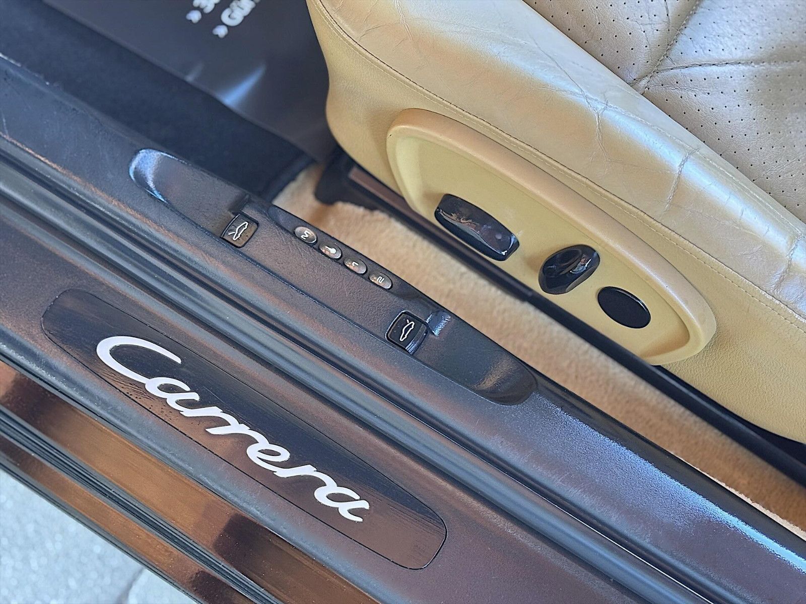 Fahrzeugabbildung Porsche 996 911 Carrera Cabriolet Black Design *TÜV Neu*