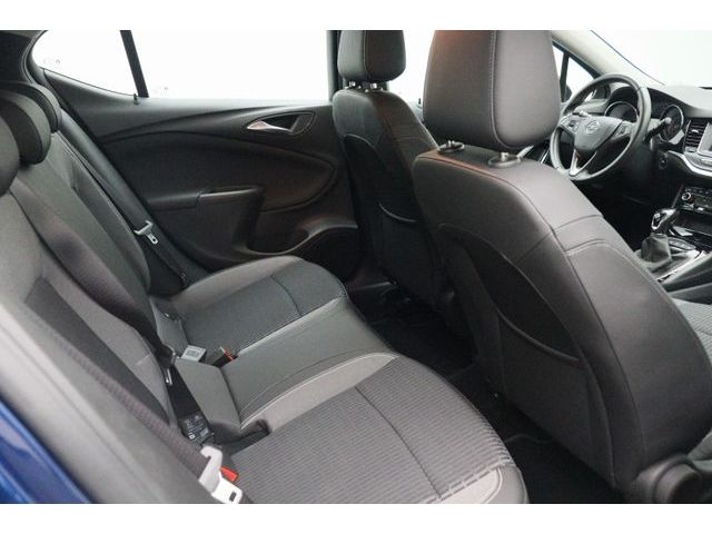 Fahrzeugabbildung Opel Astra K1.5LimBus.EleganceLEDNaviRKAppleCP