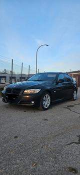 BMW 318i - Facelift **Wenig KM - Steuerkette NEU** - BMW 3er Reihe aus 2010: Facelift