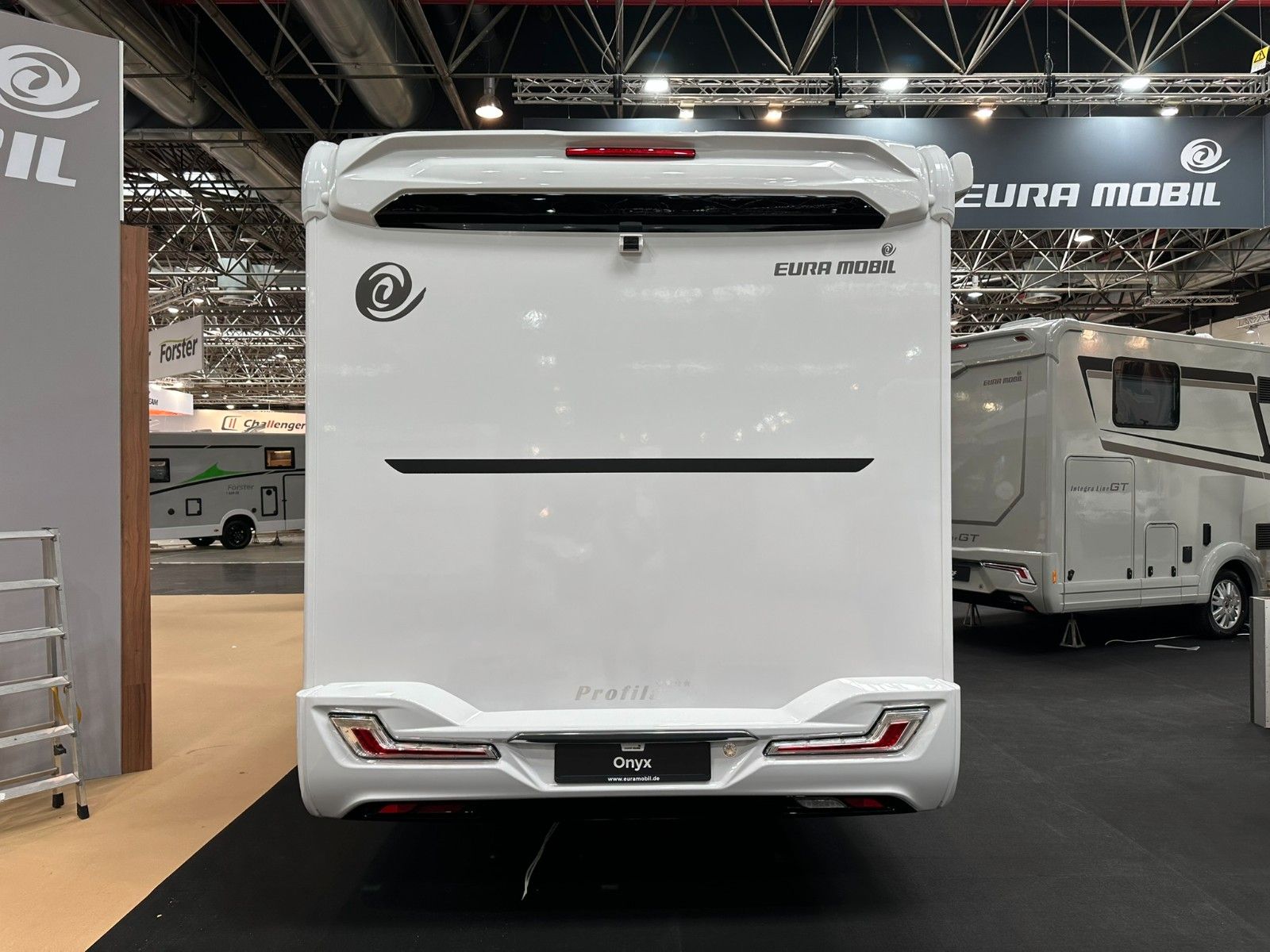 Fahrzeugabbildung Eura Mobil Profila T 720 EF ONYX SONDERMODELL MESSE
