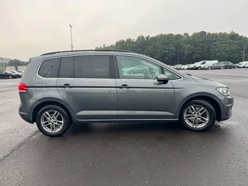 Volkswagen Touran - 5