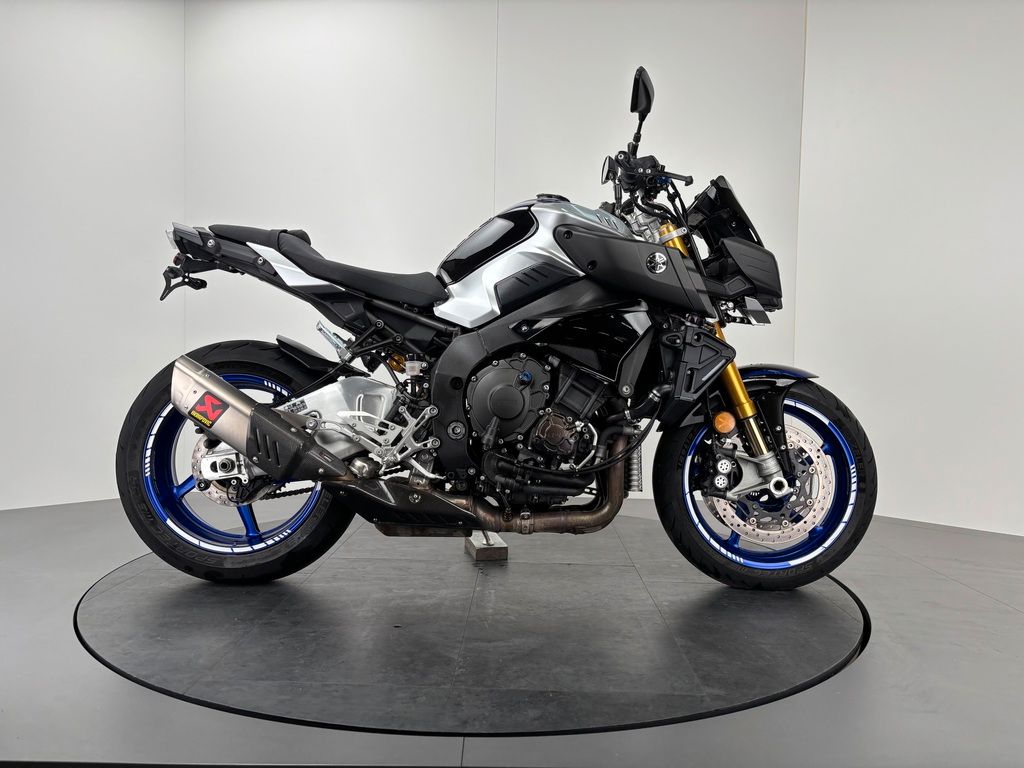 Fahrzeugabbildung Yamaha MT-10 SP *TOP-ZUSTAND *AKRAPOVIC