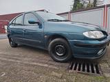 Renault MEGAN. AUTOMATIK TÜV.01.2027 - gebrauchte Renault Megane aus dem Jahr 1998