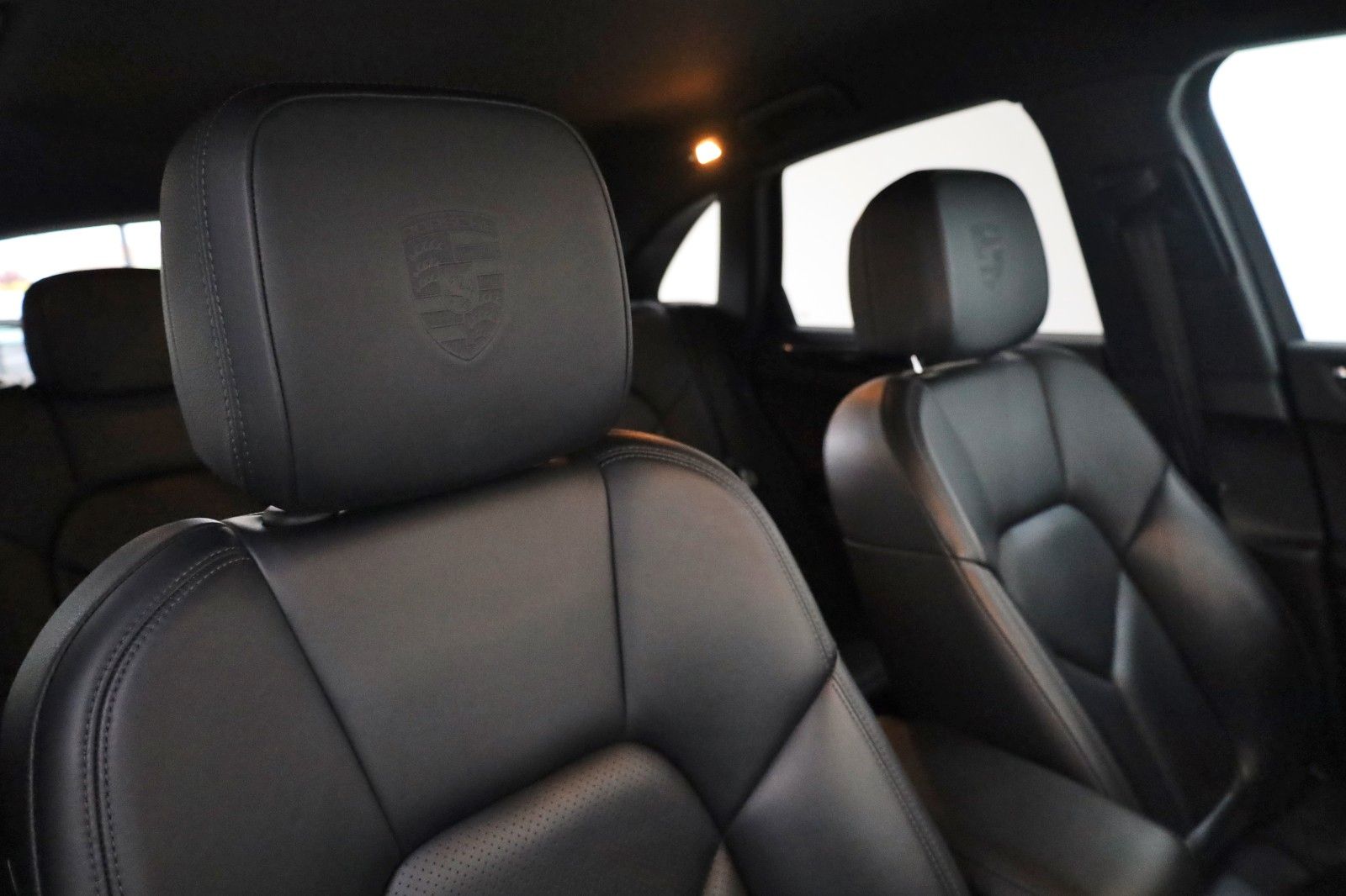 Fahrzeugabbildung Porsche Macan S Diesel,Kamera, Approved Garantie 02/27!
