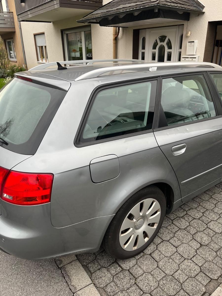 Audi A4 2006 — photo 9