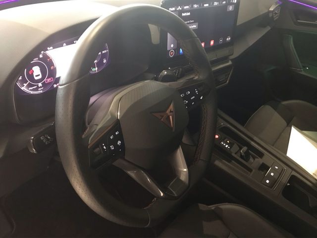 Leon 1.5 eTSI DSG*KAMERA*NAVI*AMBIENTE*