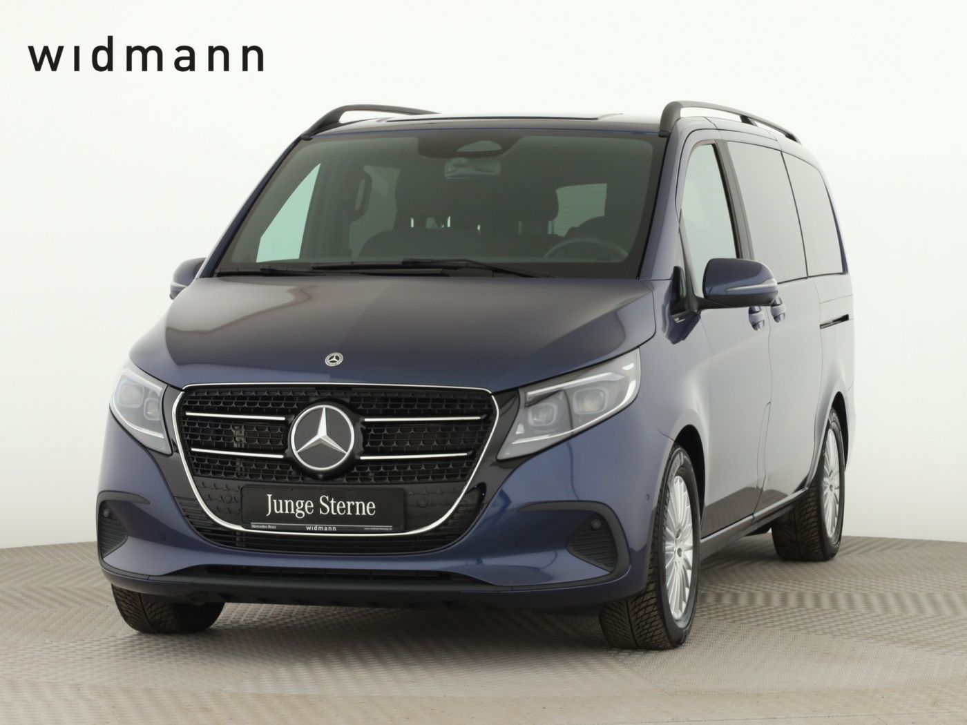MERCEDES-BENZ V 220 d STYLE Lang 360 ACC AHK AUT Akustikglas