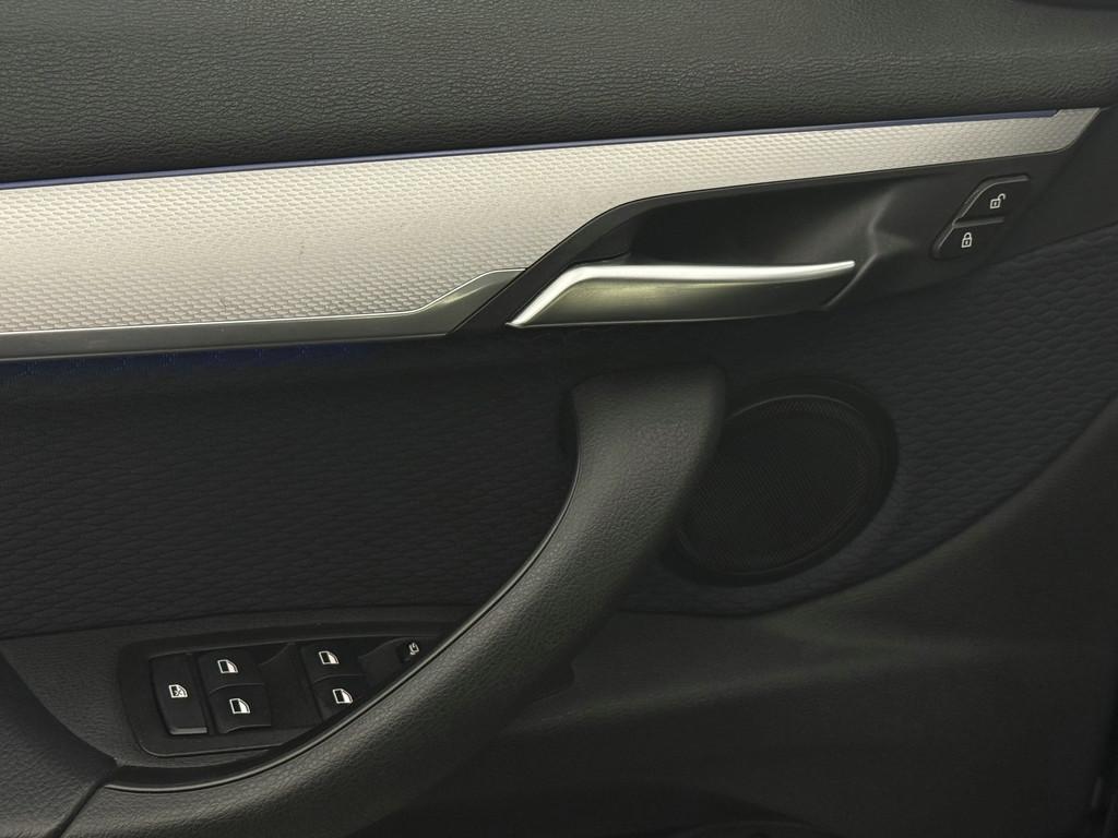 BMW X2 18iA sDrive M Sport, LED, Pano, HUD, Kamera