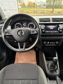 Bild 4 Skoda Fabia Style Plus, Allwetter, Scheckheft