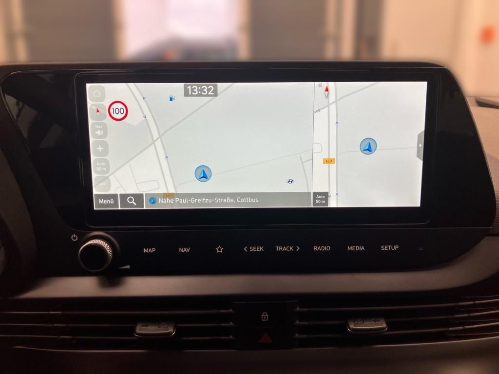Fahrzeugabbildung Hyundai i20 1.2 5-MT Select Navi SpurH KAM PDC