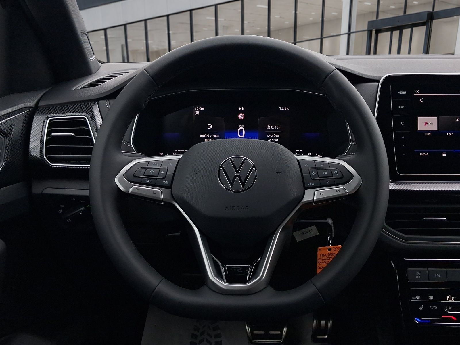 Volkswagen T-Cross - Bild 11