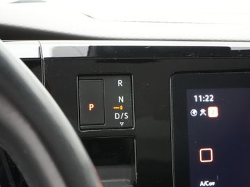 Volkswagen T7 Multivan - 7