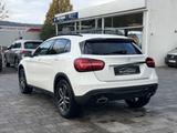 Mercedes-Benz GLA 180-LED-Pano-Keyless-NightPak.-DynamicSelect - Mercedes-Benz GLA 180 aus 2018