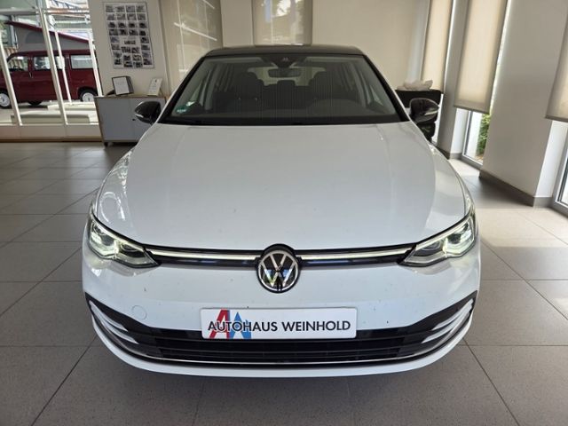 Golf VIII MOVE 1.5 TSI LED+ PANO ACC APP PDC