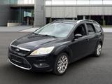 Ford Focus 1.6 Turnier Ghia - Ford Focus: Turnier Ghia