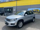 Volkswagen Tiguan Trend & Fun BMT KLIMA/SHZ/RADIO/CD/* - Volkswagen Tiguan aus 2012