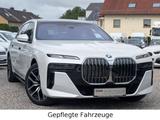 BMW 740d xDrive M-Sportpaket ShadowLine Iconic SoftC - BMW 7 Series Jahreswagen
