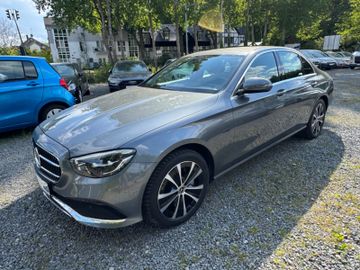 Mercedes E 300 - 1
