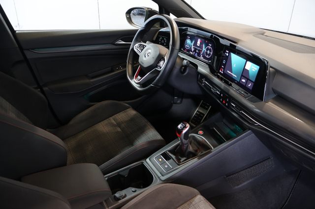 Volkswagen Golf VIII GTI 2.0 TSI AID+CARPLAY+AMBIENT+PANO