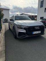 Audi Q8 50 TDI quattro S-line  Matrix LED  - silberne Audi Q8