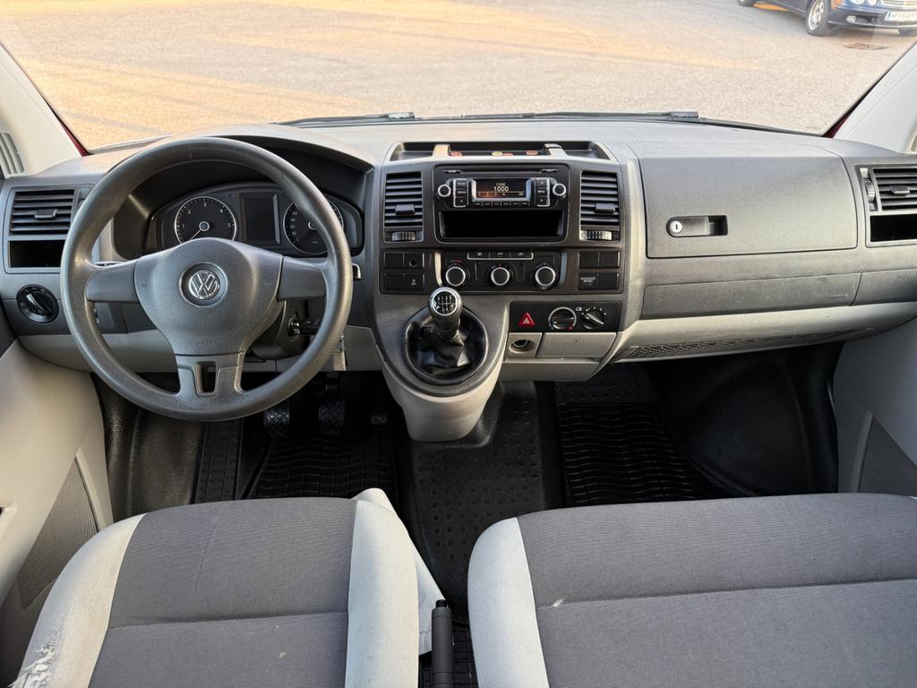 Volkswagen T5 Kombi