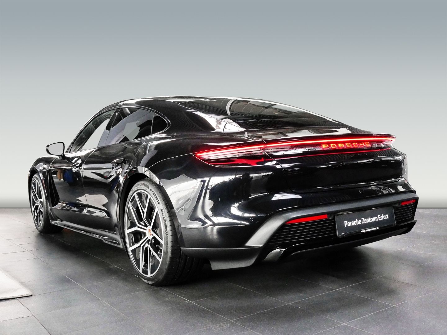 Porsche Taycan 4 Black Edition/Remote Park/Soft Close/Ab imagem 3