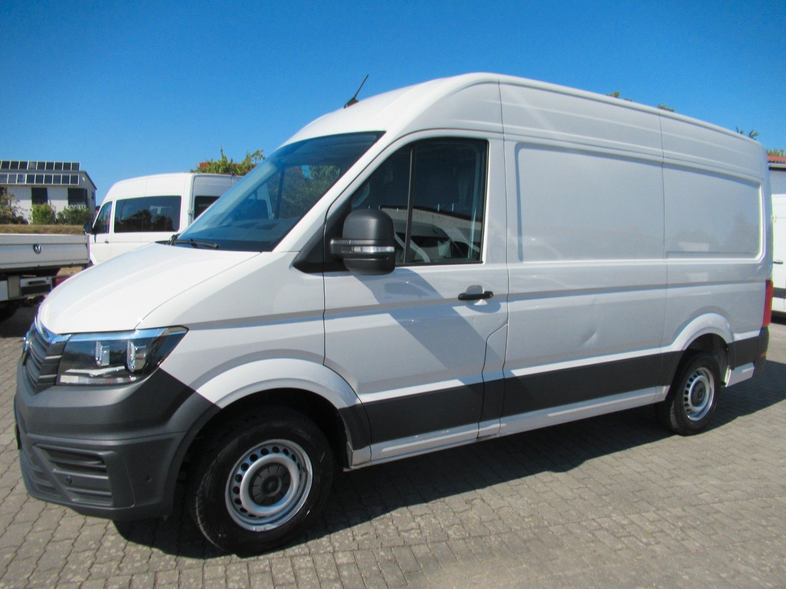 Volkswagen Crafter - 1