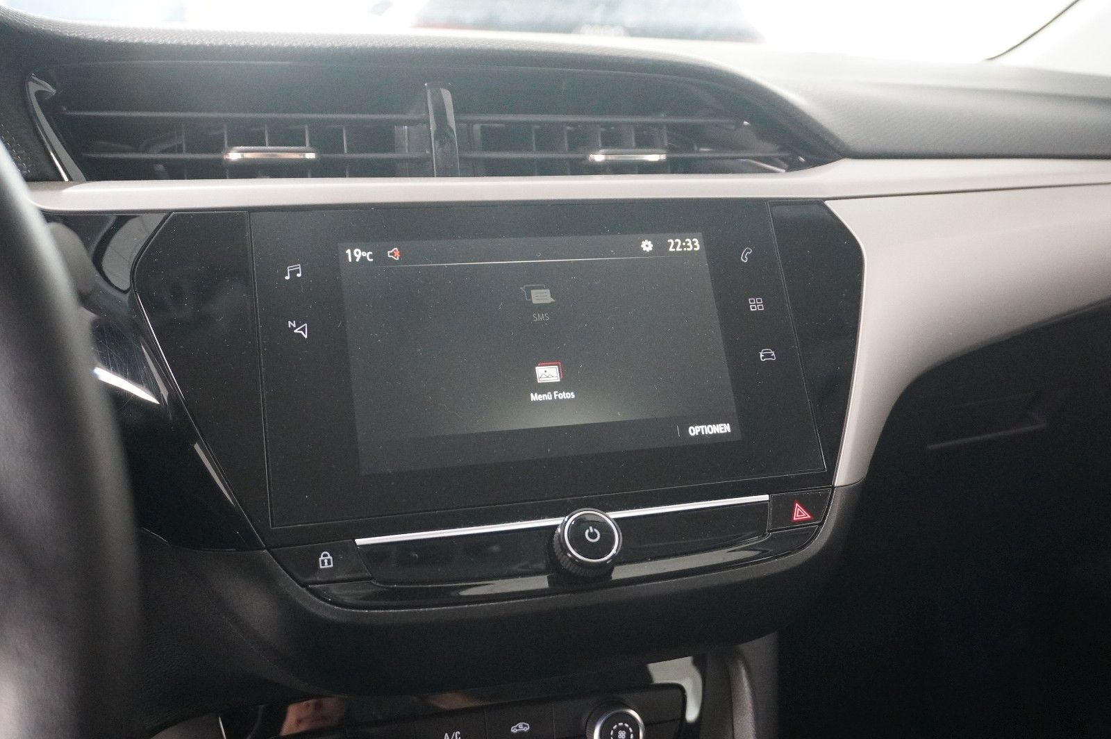 Fahrzeugabbildung Opel Corsa F 1.2 EDITION NAVI/KAMERA/TEMP./PDC/DAB+