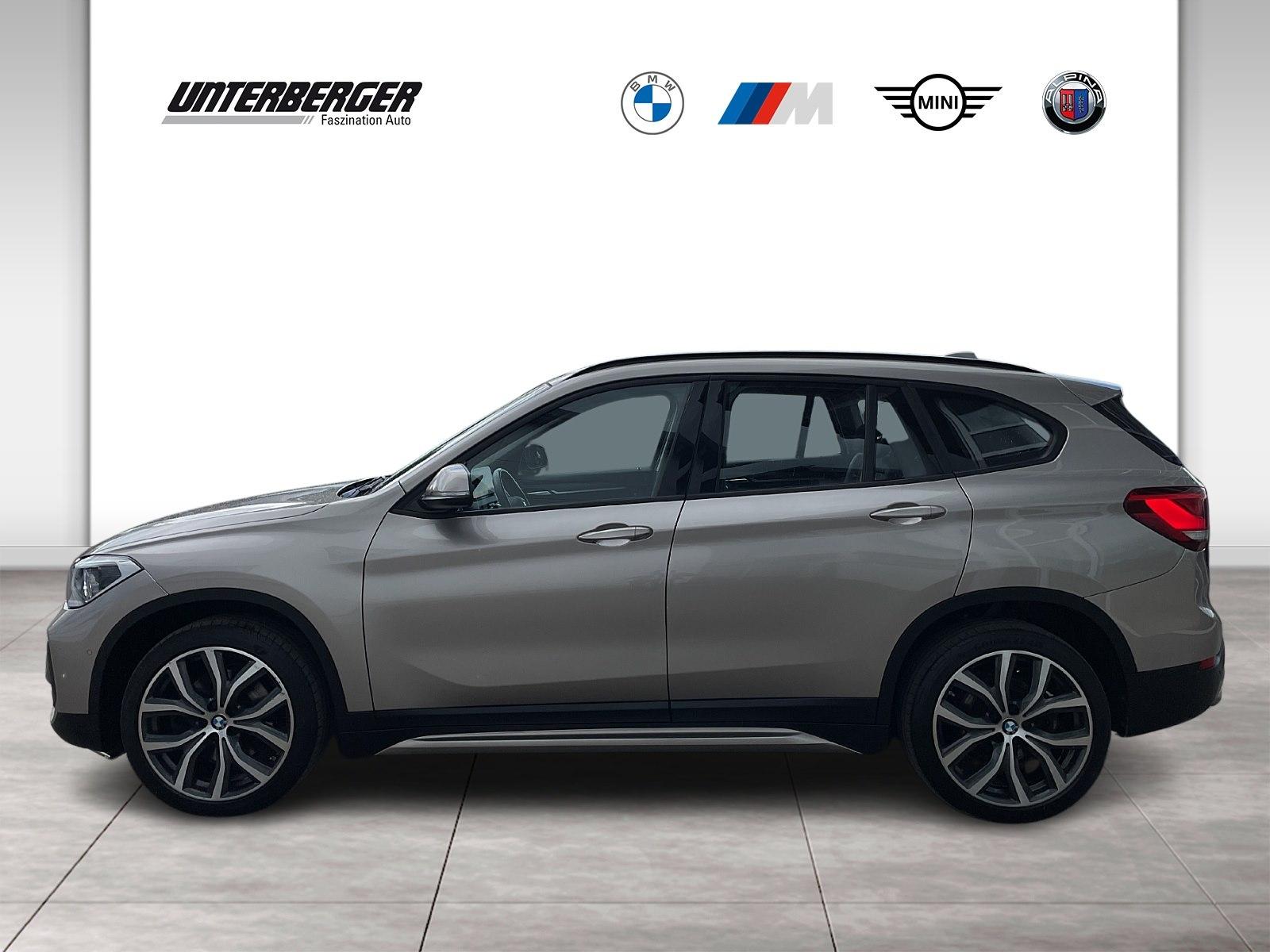 BMW X1 xDrive20i Sport Line-Panorama Glasdach-Head U
