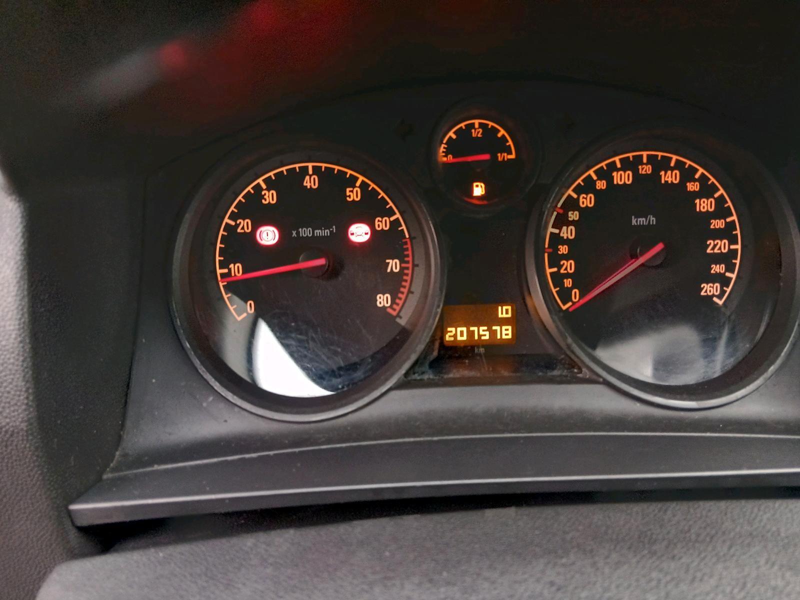 Opel Zafira 2009 — photo 12