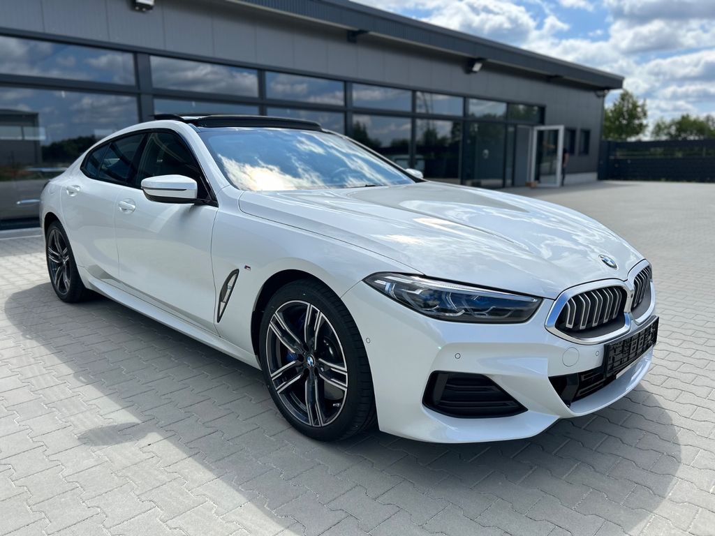 BMW 840
