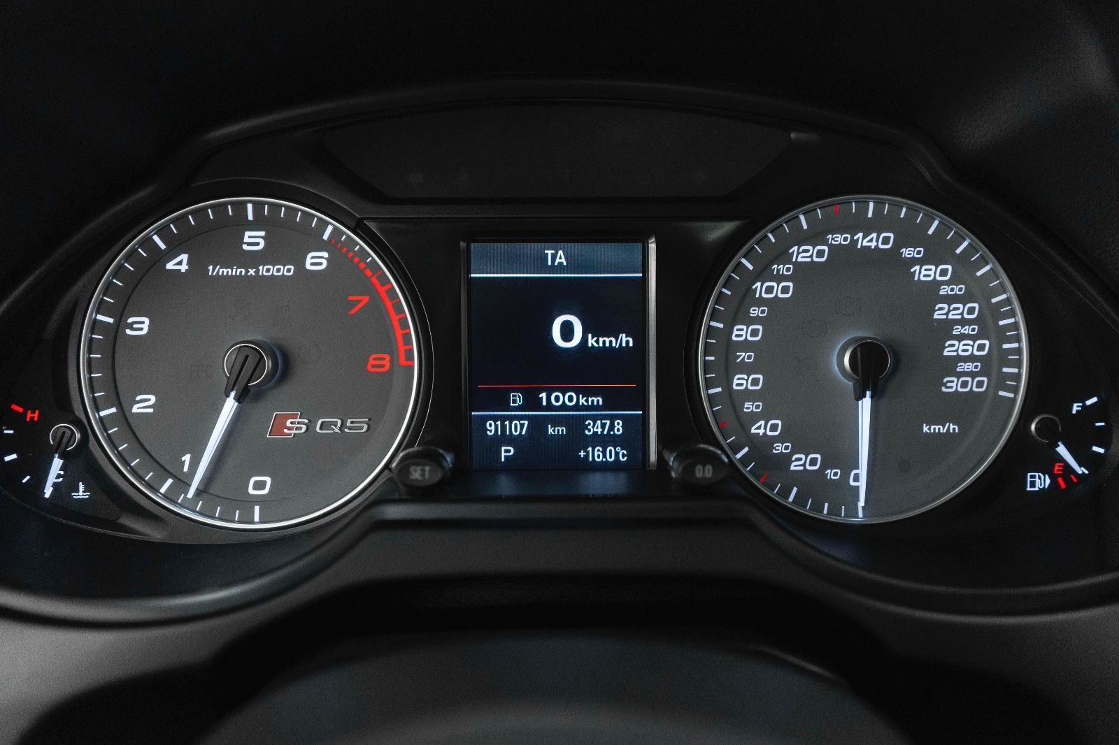 Fahrzeugabbildung Audi SQ5 3.0TFSI QUATTRO B&O BIXENON KAM NAV ALC PANO