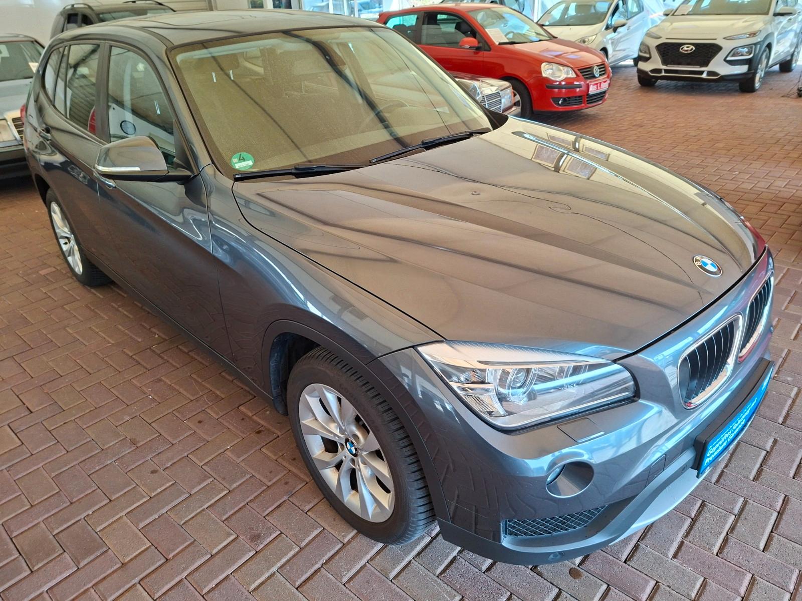 BMW X1 18 d xDrive Klima Allwetter Panorama AHK