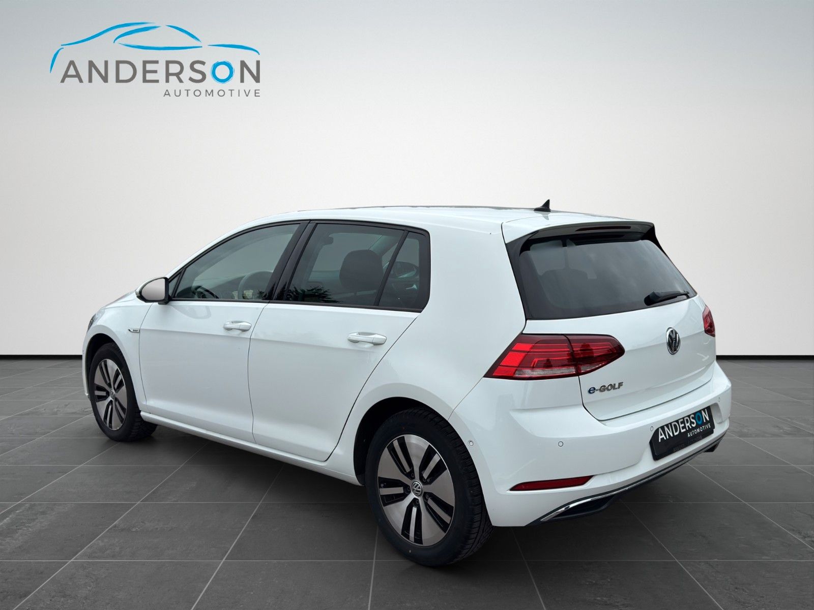 Fahrzeugabbildung Volkswagen GOLF E COMFORT VIRT KAM SHZ LED ALLWET PDC