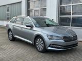 Skoda Superb 2.0 TDI Style *Virtual*Leder*ACC*CarPlay - Skoda Superb in Berlin