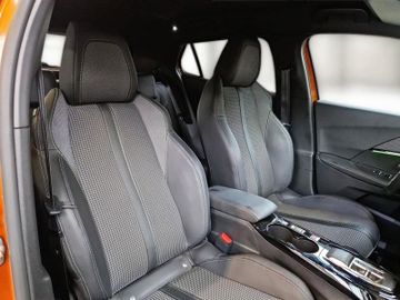 Peugeot 2008 - 10