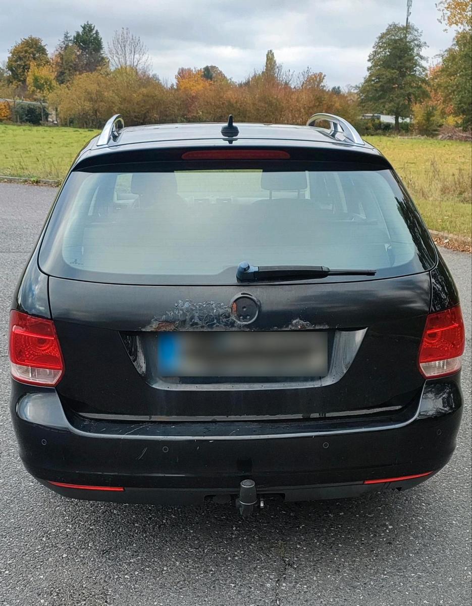 Volkswagen Golf 2009 — engine 140 HP (103kW)