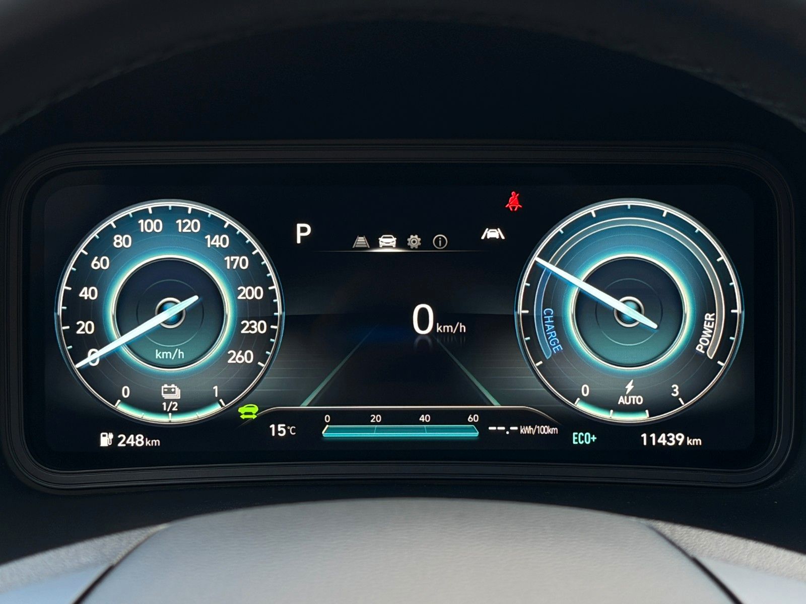 Fahrzeugabbildung Hyundai KONA E Select 2WD ACC PDC CAM LHZ SHZ CarPlay