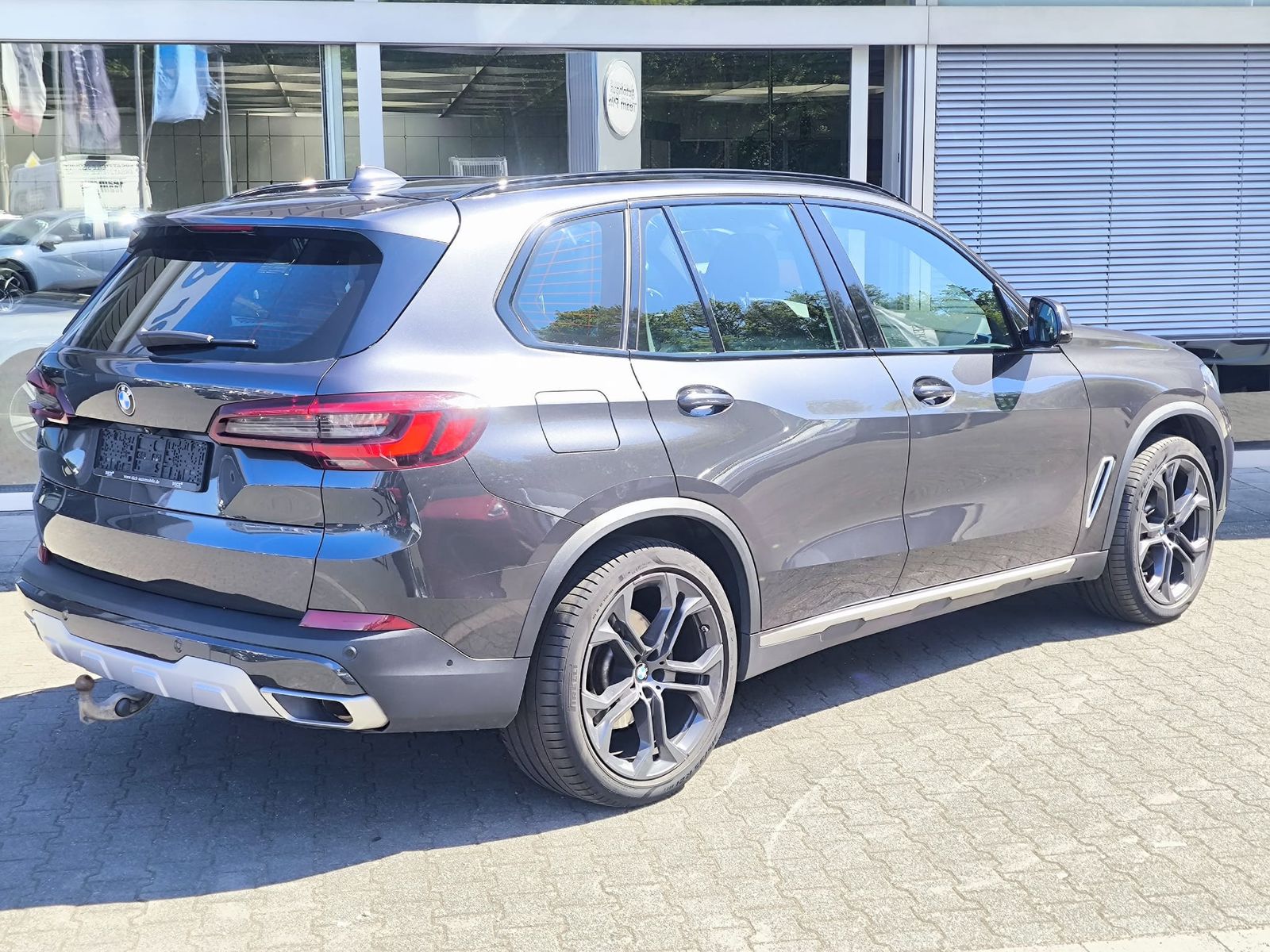 Fahrzeugabbildung BMW X5 xDri x Line SHADOW+PROF+LED+SHZ+KAM+ACC+AHK+M