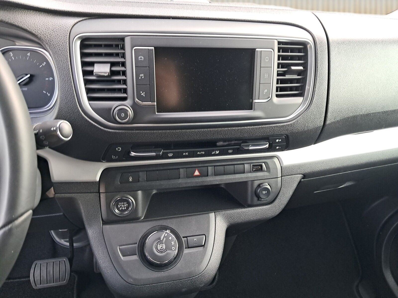 Fahrzeugabbildung Pössl Vanster Citroen 180 PS 8-Fach Bereift