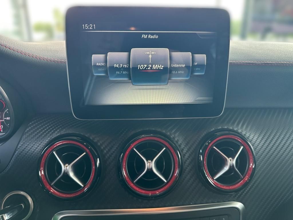 Fahrzeugabbildung Mercedes-Benz AMG A45 4M Night Totwi. ACC Pano Memo LED Ambie.