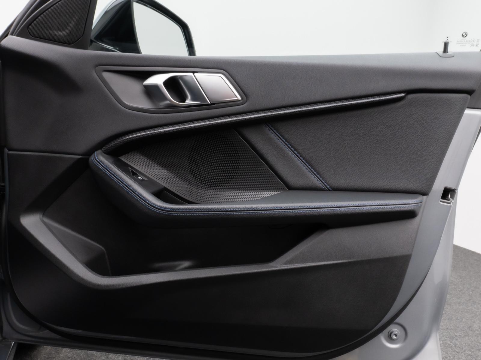 BMW 1 Series d Aut. M Sport DAB HiFi CockPitPro PDC LED, миниатюра 28