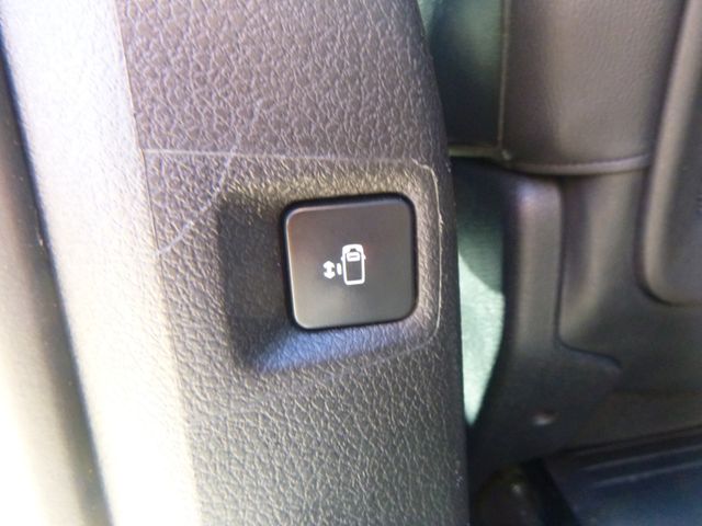 Fahrzeugabbildung Opel Zafira Life 2,0 D L >8Sitze/AUT/KAM/PDC/NAV/AHK