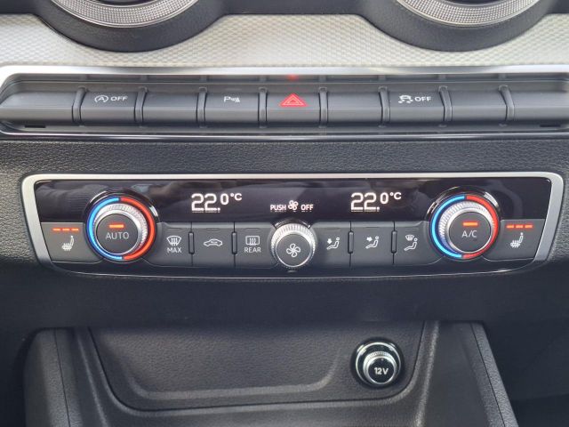 Q2 35 TFSI S-TRONIC ADVANCED