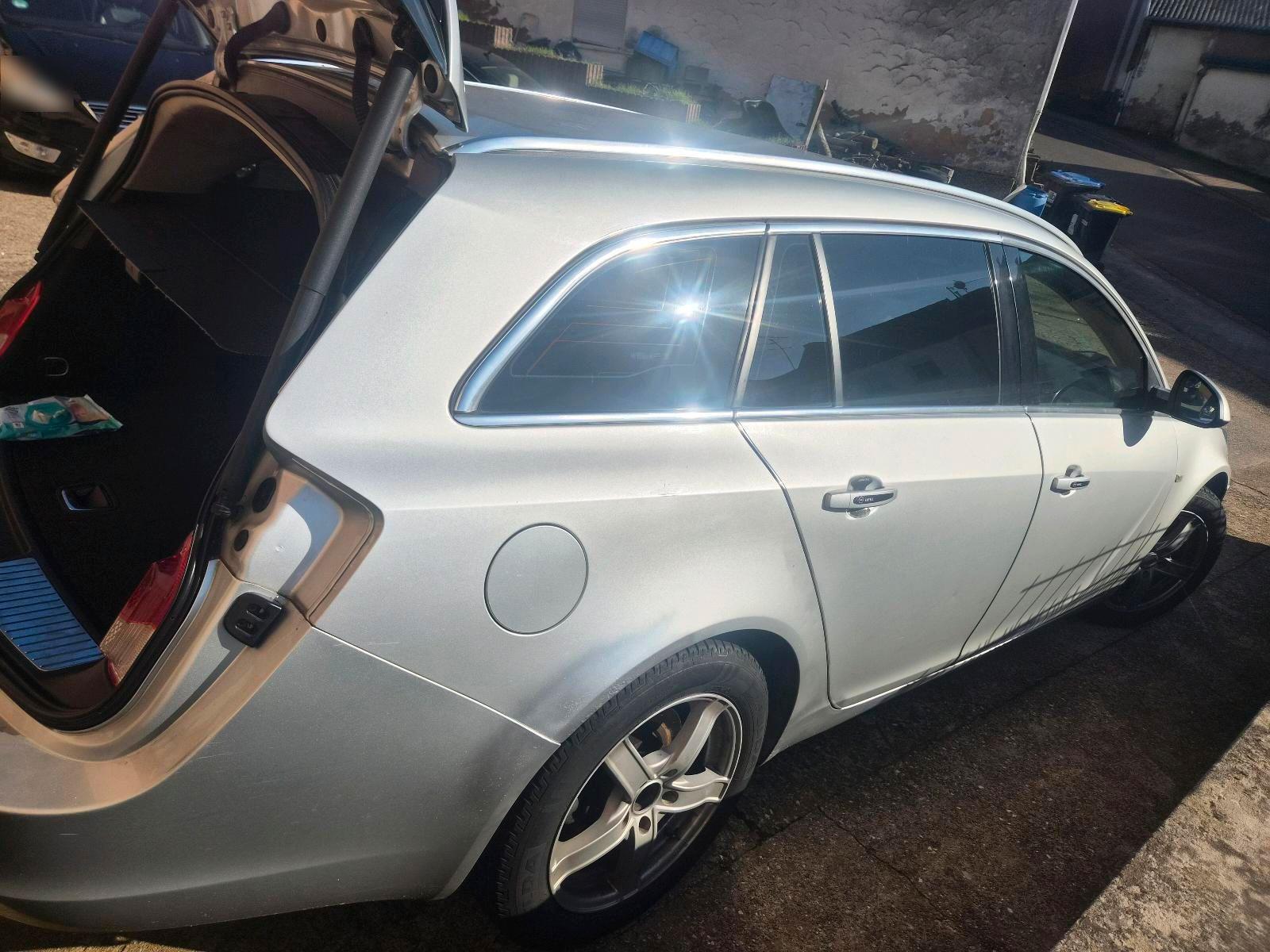 Opel Insignia 2010 — photo 6