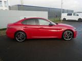 Alfa Romeo Giulia COMPETIZIONE 2.0 TURBO 16V 280 PS AT8 Q4  - Alfa Romeo Giulia mit Panoramadach