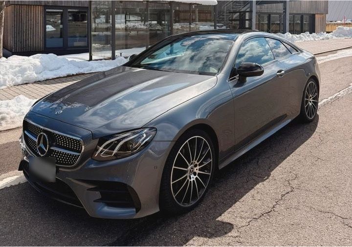 Image of Mercedes-Benz E 200